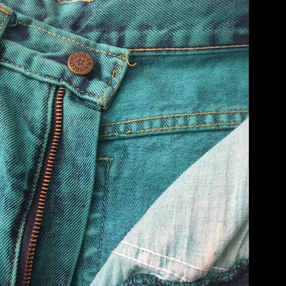 Vintage Hollywood Era green acid wash high waisted tapered jeans (size XS-S) - Picture 9 of 14